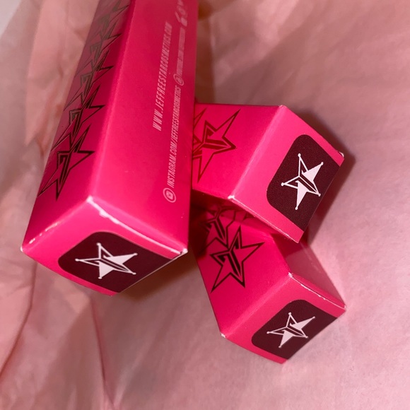Jeffree Star Velour Liquid Lip EXCLUSIVE MYSTERY SHADE “SHERIFF ⭐️” - Picture 2 of 5